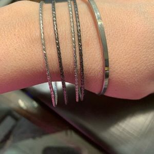 Lia Sophia Jewelry - Lia Sophia bangle bracelet set Lia Sophia Jewelry - Lia Sophia bangle bracelet set